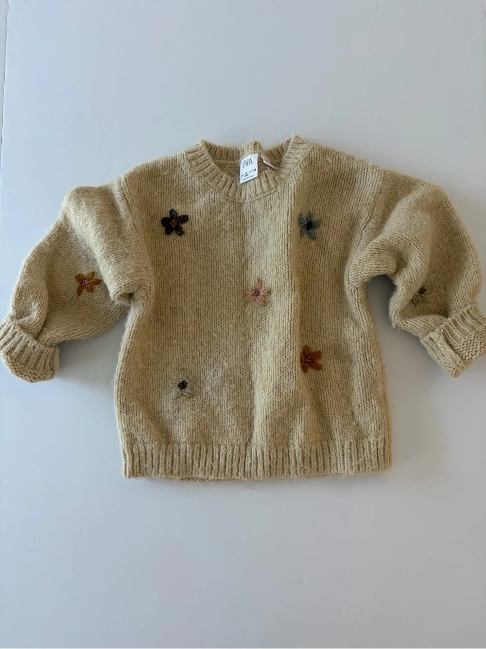 Zara Girls Beige Knit Pullover Sweater With Floral Embroidery Size 6 - READ